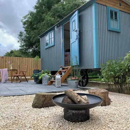 St. Kew Shepherd Huts