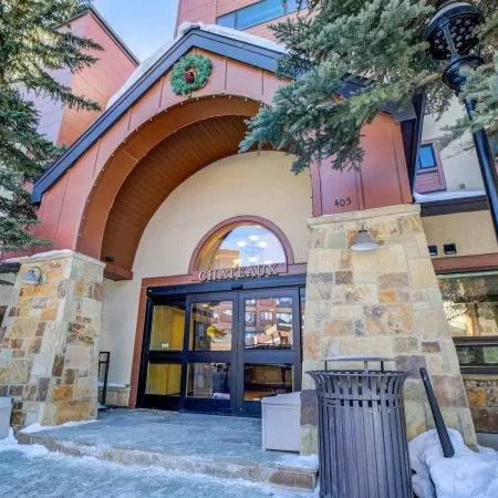 2 Bedroom Ski-in, Ski-Out Condo at the Village at Peak 9