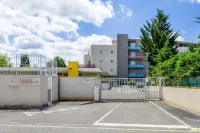 聖佩蒂城 Columba住宅 - 停車場