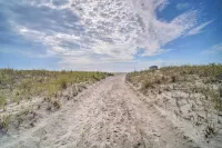 Spacious Brigantine Home ~ 1 Block to Beach! - 3-Sterne