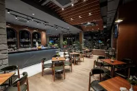 Hotel Uji Ftohte - Quầy bar