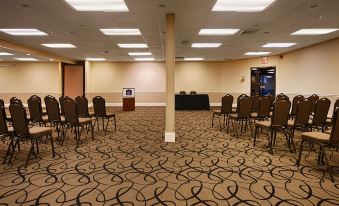 Days Inn & Suites by Wyndham Johnson City
