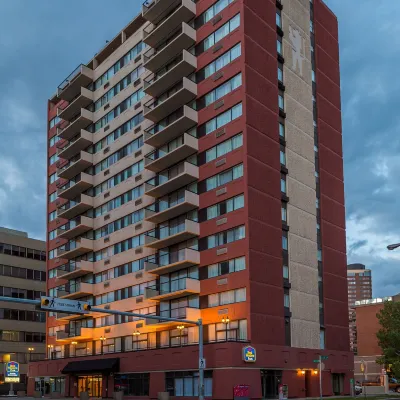 Best Western Plus Suites Downtown Hotels near South Calgary