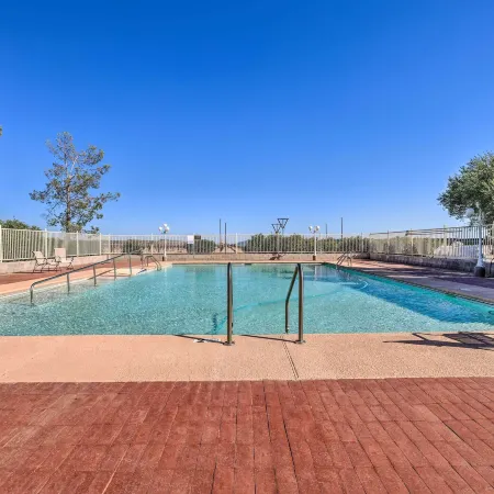 Single-Story Eloy Apartment w/ Patio Space! Hotels in Eloy