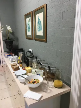 Brigham House Отели в г. Тамбарамба