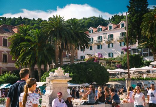 호텔 파크 흐바르의 레스토랑