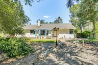 10 Mi to Redding: Serene Escape w/ Spacious Yard! - spa