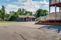 2 Mi to Main St Newton Guest House Hotels in Jasper County