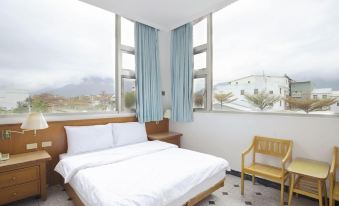 Oasis Hotel