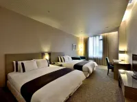 Shinkansen Grand Hotel Hotels near Luce Chapel