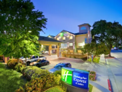 Holiday Inn Express & Suites PASO ROBLES by IHG Hotels near Salinas River