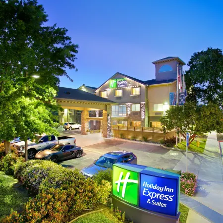 Holiday Inn Express & Suites PASO ROBLES by IHG