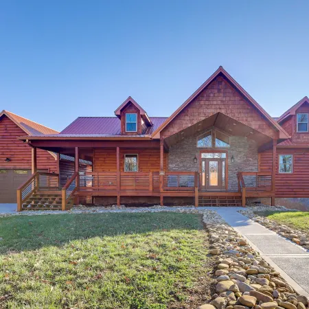 Majestic Mountain Views: Sevierville Escape!