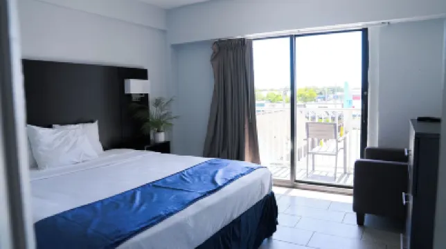 Sun & Sand Resort Oceanfront Suites Hotels in 