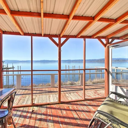Lakefront Sanctuary w/ Mount Konocti Views