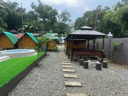 Serene Farmhouse Retreat in Alfonso, Cavite - Perfect for Family Getaways Hotels in Alfonso