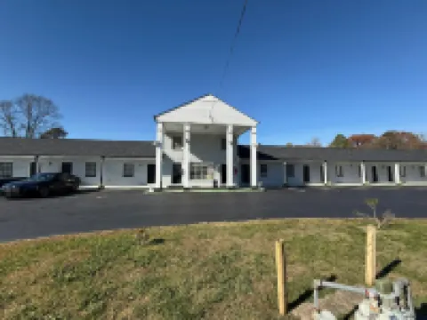 OYO Hotel Economy Inn US-29 Danville Hotels in Danville