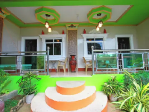 ロボック Airbnb トラベラーズ イン ロボックのホテル