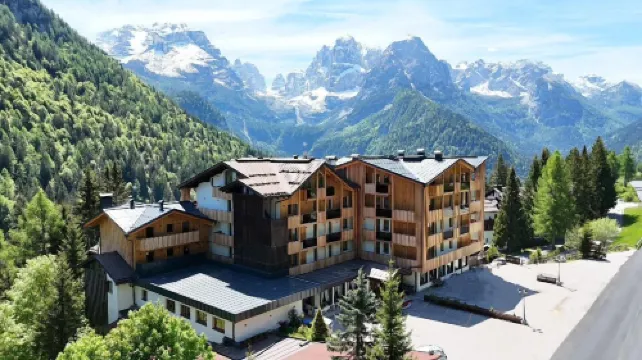 호텔 로렌제티 마돈나디깜피글리오 호텔