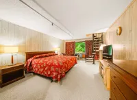 Evergreen Valley Inn Hotels in Stoneham