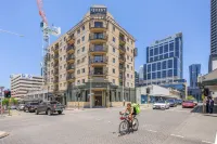 Spacious 1bdr Fast Wi-fi Near RAC Arena