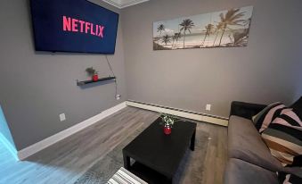 4-bedroom apartment near Airport