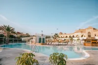 Costa del Sol Glamping Village - Rooftop Pools