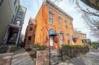 Historic Gem Russell Suite 3 A Downtown Dream! Hotels in 