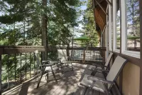 Tahoe City Getaway Minutes From Lake and Activities