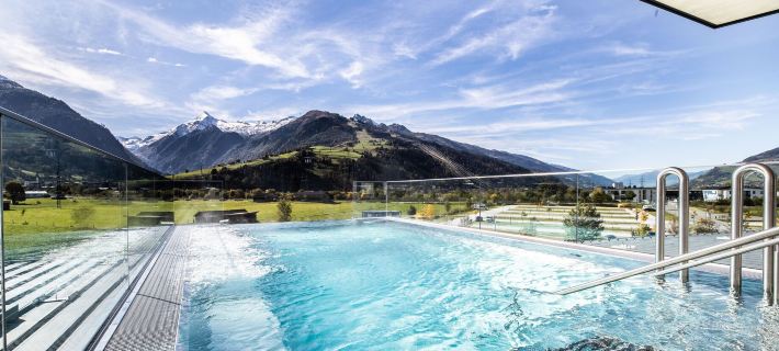 Dorfchalets & Apartments - in Kaprun Centre Including Free Entry Tauern Spa and Summer Card Hotels in Kaprun