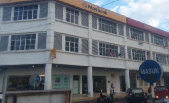 Kemaman Lodge & Cafe - Hostel