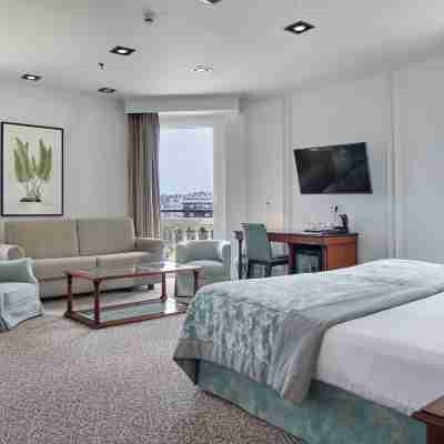 Hotel de Londres y de Inglaterra Rooms
