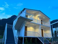 Harsil Village Resort Hotel di Gangotri