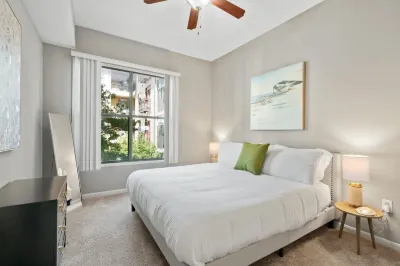 Plano Amazing 2Bd 2BA Apartment