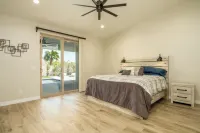 Gorgeous Lake House with a RV/Boat Air-Conditioned Garage