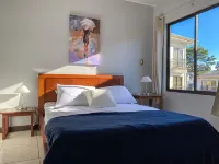 *HEREDIA*  |NEAR: AIRPORT & CONVENTION CENTER | 2B APT | NICE BALCONY Hotel a 