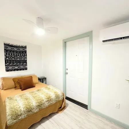 Charming 2-bedroom CASITA with AC and WiFi in Pharr
