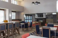 Hampton Inn & Suites Riverton - breakfast