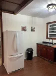 Charming 2-bedroom, 1-bath apartment just blocks from Waldorf University. Hotels in Forest City