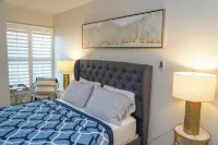 Waterfront w/ Heated Pool & FREE PKG