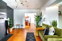 Jungle House Boutique Suites – Short North & Convention Center