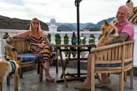 Rambla Retreats Apt Rojo, shared pool & hot tub.  Great views of Rambla de Oria