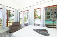 Luxe 7-bedroom villa - WiFi, AC in phenomenal St. Mary Parish min from Ocho Rios