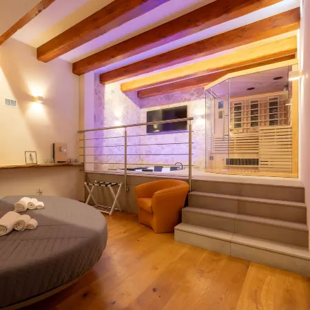 Antica Corte Lugo Отели в г. Lugo