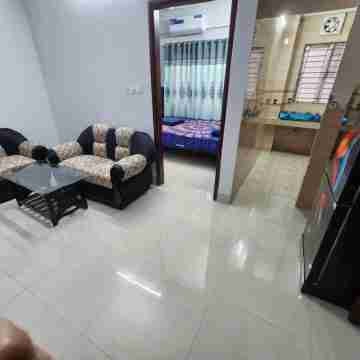 Charming 2-bedroom Apartment with WiFi, AC in pleasant Bashundhara, Dhaka. Others