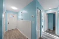 Charming 2-bedroom villa in Seminole with pool, WiFi and AC