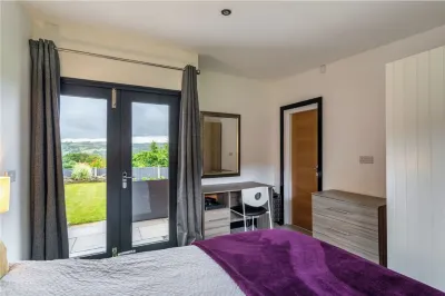 The Luxury "Shed" Hotel in zona Huddersfield