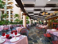 Located on the Pristine Medano Beach Hotel a San José del Cabo