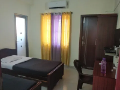 Private Rooms with Great Breakfast Options