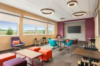 Tru by Hilton Ringgold